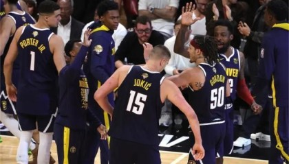 斗球体育直播在线观看-3比1拿到赛点！全面压制热火 掘金夺冠已没有悬念