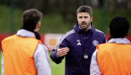 斗球体育直播-卡里克上任即“松绑”：废除两位前任的铁律，曼联更衣室焕然一新