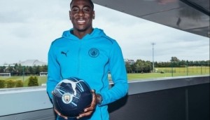 罗马诺：伊镇、里尔有意20岁前锋穆巴马，曼城估值1000万镑