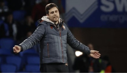 奥萨苏纳主帅：比赛失利原因既有战术层面的，也有判罚层面