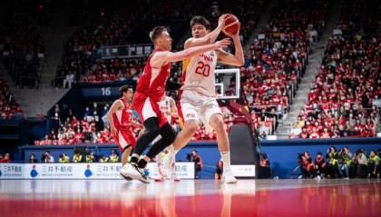 打蒙古强势，打日本4投0中2失误！杨瀚森又不行了？