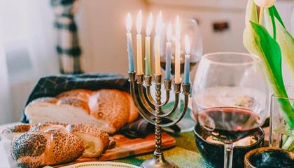 斗球体育直播下载-广东男篮晒全队为杜锋庆生视频&amp;amp;徐昕出镜，各位老哥想为杜指导送上什么祝福？